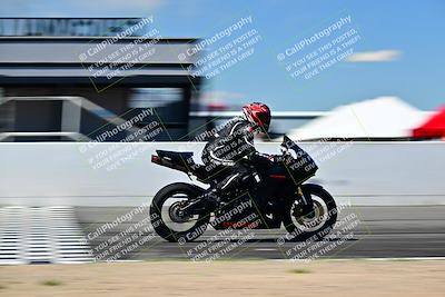 media/Mar-25-2024-Moto Forza (Mon) [[8d4319bd68]]/3-Intermediate Group/Session 4 (Front Straight Speed Pans)/